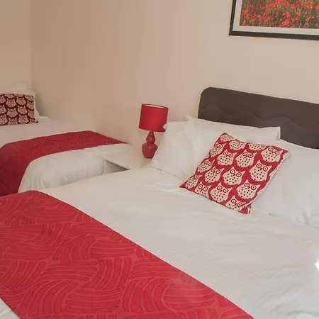 The Owls Rest 3*